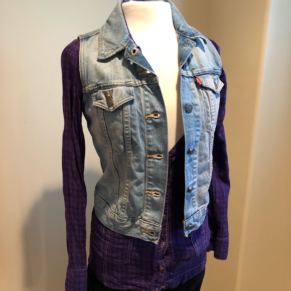 Levi Jean Jacket - Picture 1 of 5